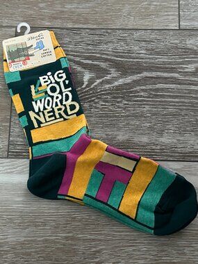 NWT Blue Q Woman's Crew Socks Colorful & Adorable